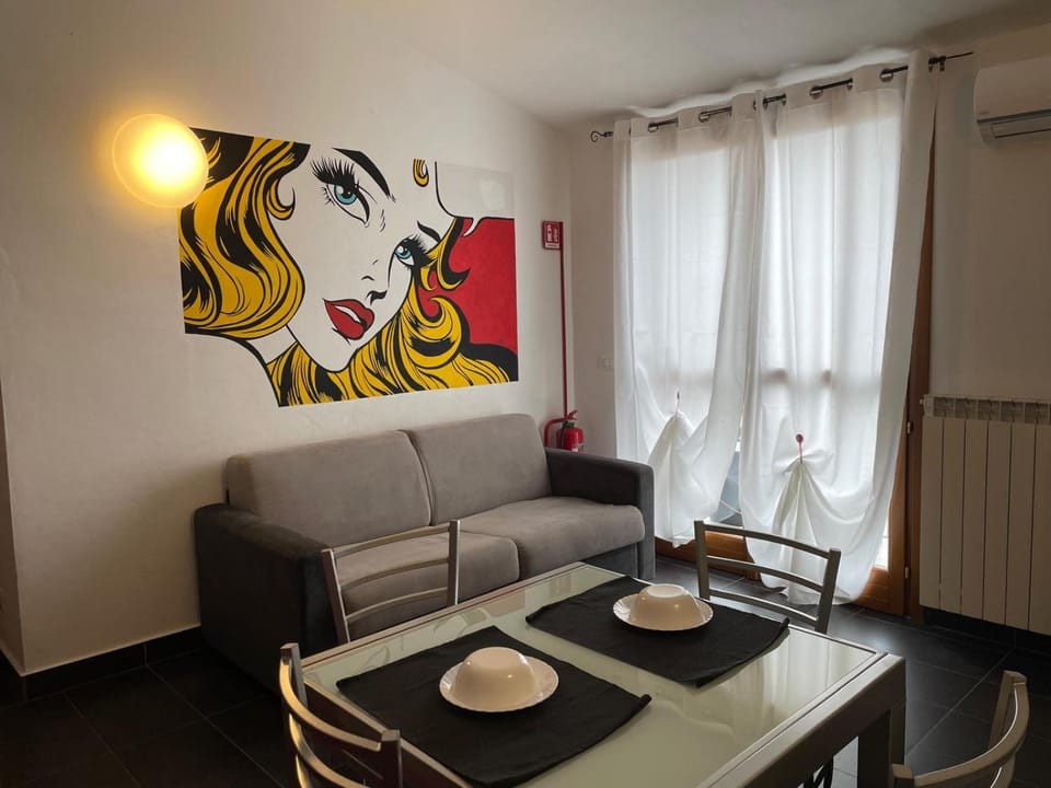 TV and multimedia, Kitchen or kitchenette, Dining area, kitchen