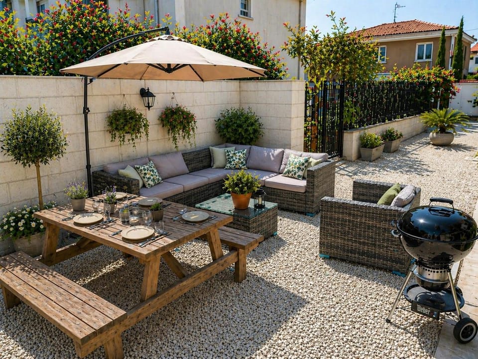 Patio, BBQ facilities, Garden, Garden view