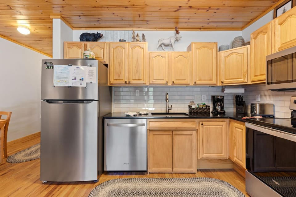 Bugle Pointe B04 by Estes Park Condos Apartment in Estes Park