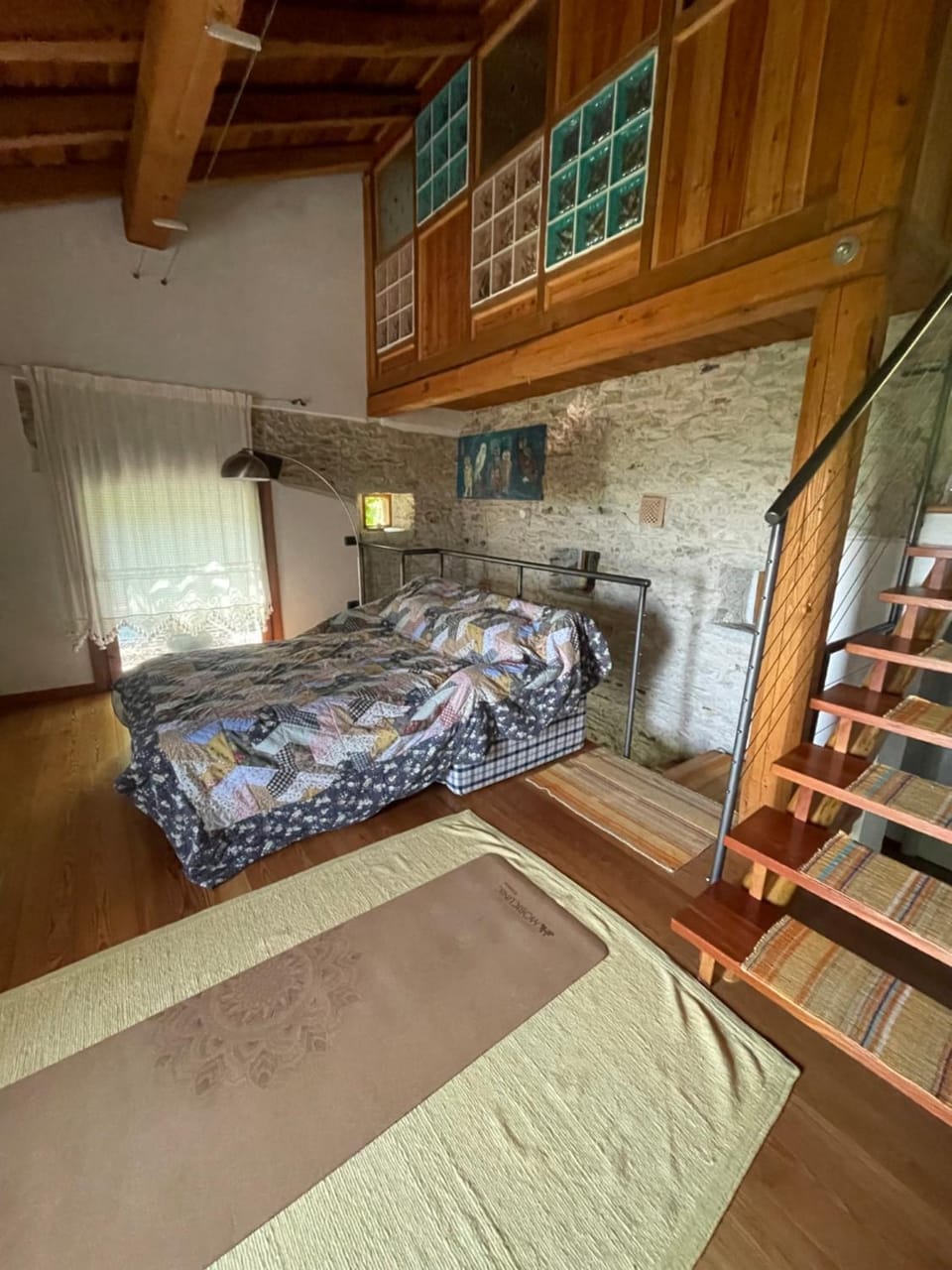 Bed, Living room