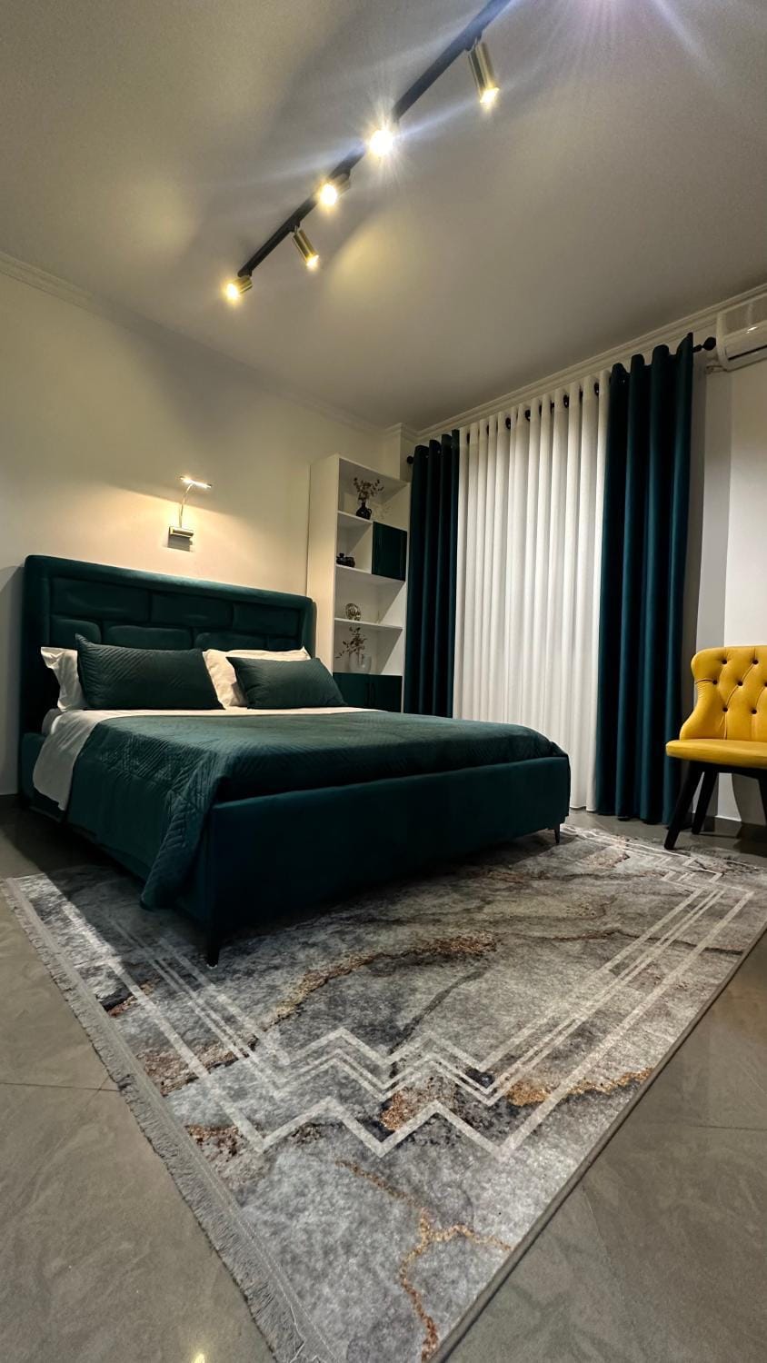 Communal lounge/ TV room, Bed, Living room, Photo of the whole room, Seating area, Evening entertainment, Bedroom