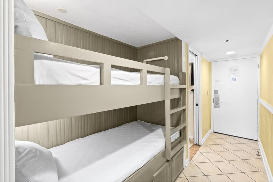 SunDestin Resort Unit 1408 House in Destin