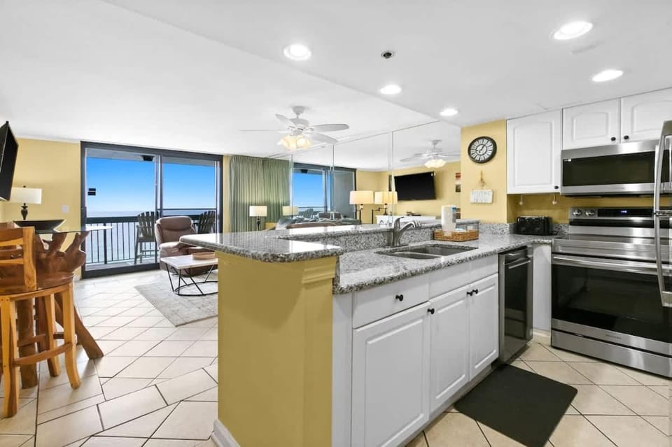 SunDestin Resort Unit 1408 House in Destin