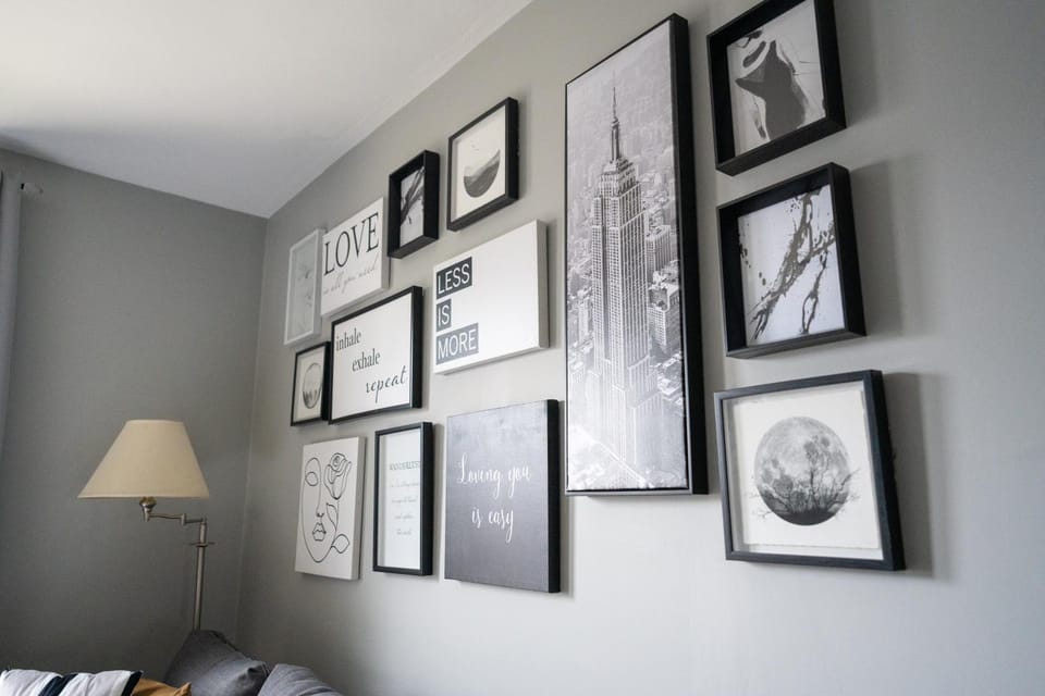 Photo of the whole room, Decorative detail, Bedroom