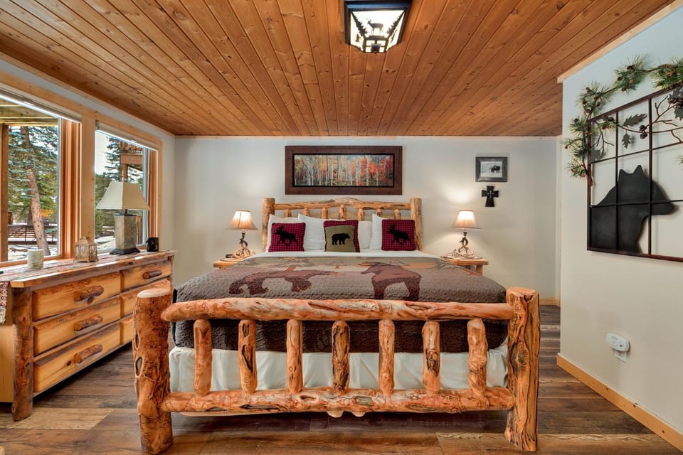 Creekside Suites 12 by Estes Park Condos Apartment in Estes Park