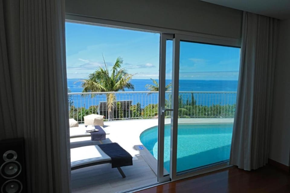 Ocean escape with private pool Villa in Madeira District