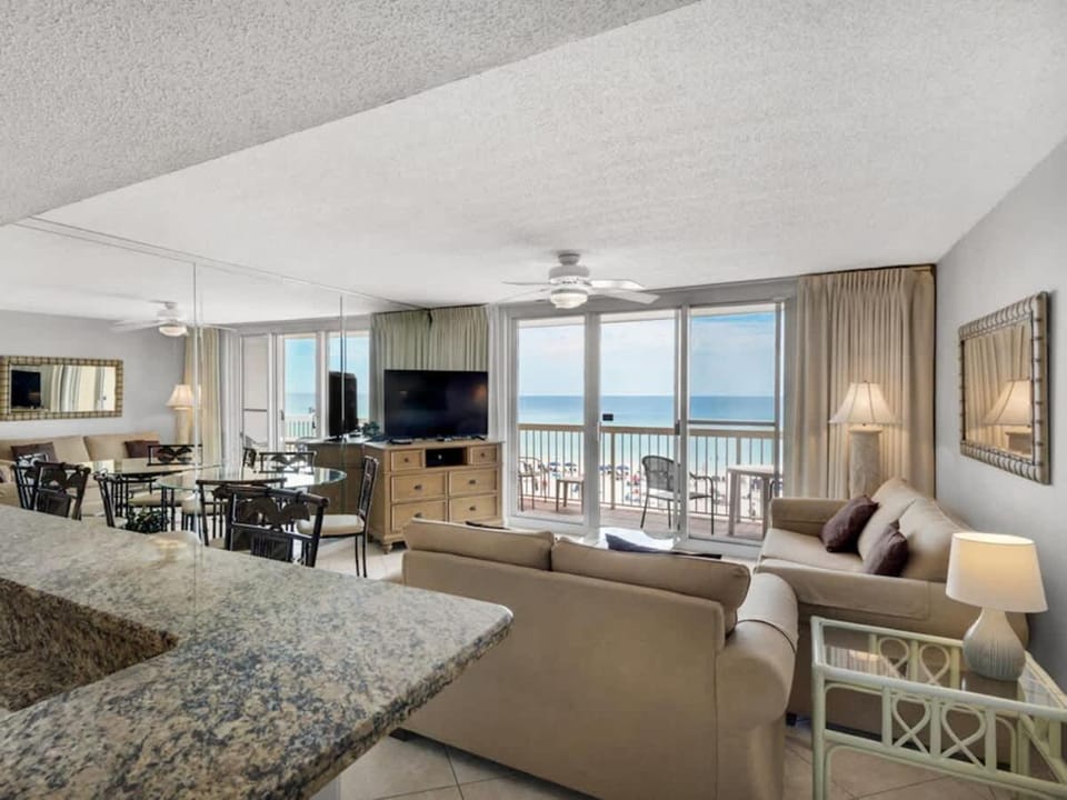 Pelican Beach Resort 405 House in Destin