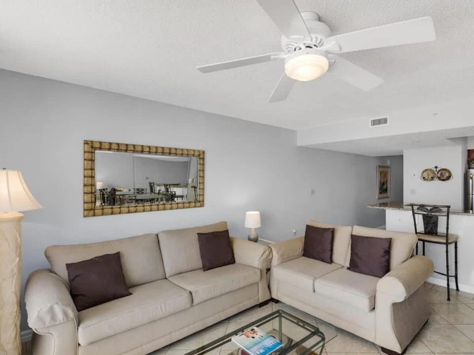 Pelican Beach Resort 405 House in Destin