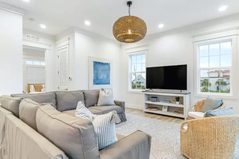 The Palms Apartment in Pensacola Beach
