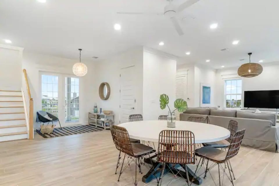 The Palms Apartment in Pensacola Beach