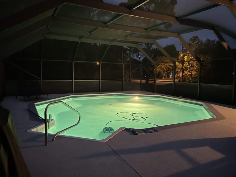 Hidden Jewel WITH A POOL House in Alabama