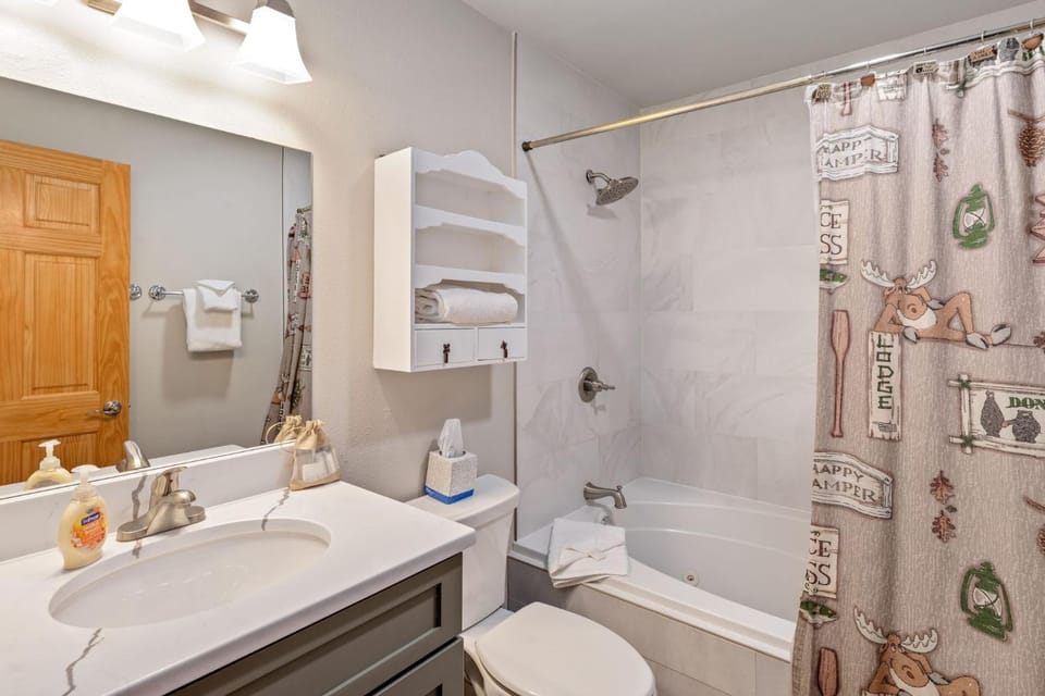 Creekside Suites 20 by Estes Park Condos Apartment in Estes Park
