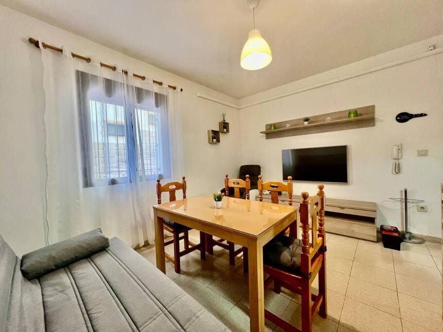 TV and multimedia, Dining area