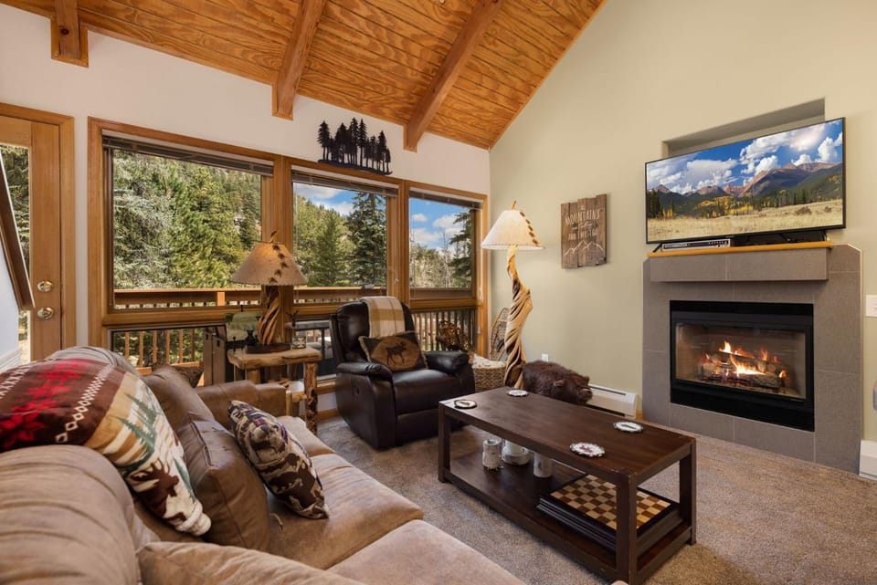 Creekside Suites 19 by Estes Park Condos Apartment in Estes Park