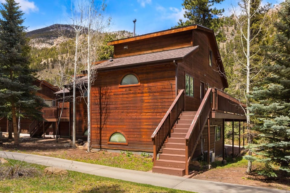 Bugle Pointe B23 by Estes Park Condos Apartment in Estes Park