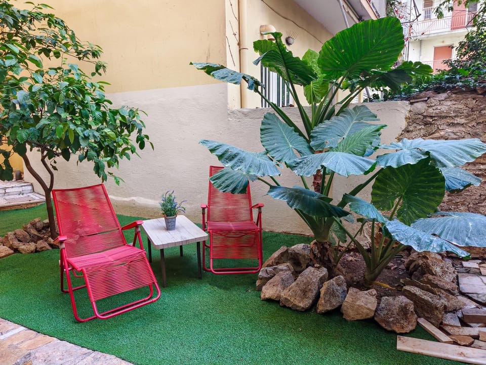 Patio, Garden, Seating area, Garden view, sunbed