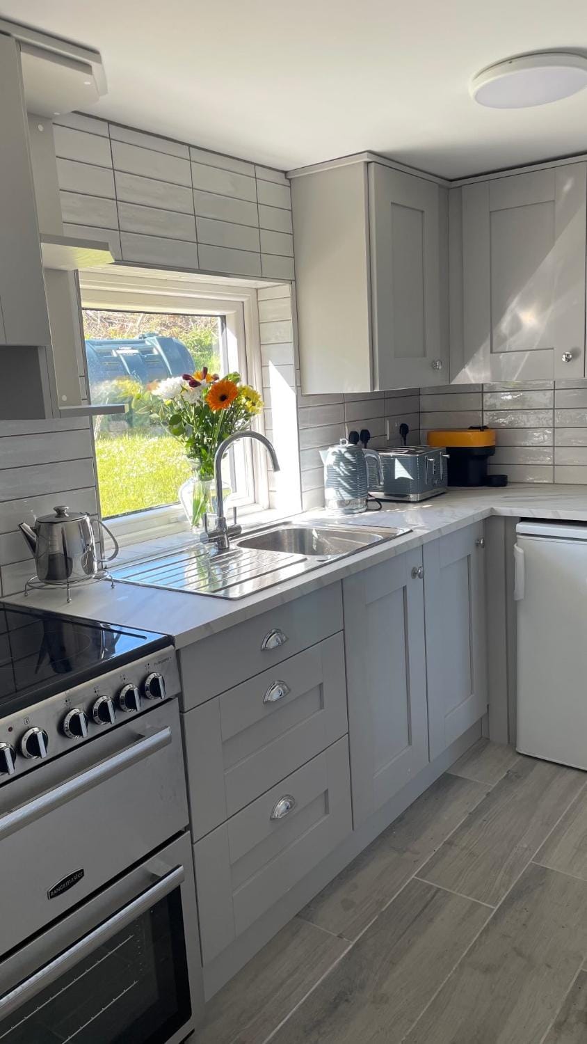 Castle View Cottage - Entire Home House in County Kerry