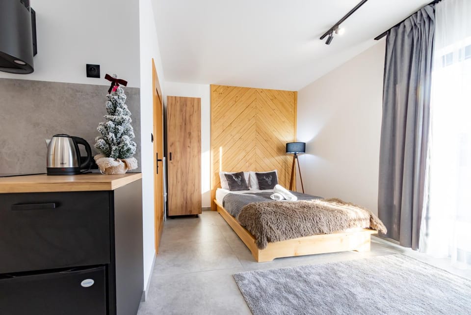 Bed, Kitchen or kitchenette, Photo of the whole room, Bedroom