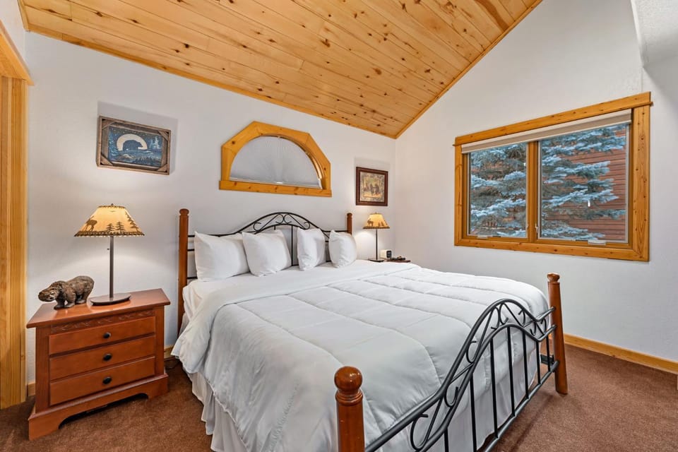 Bugle Pointe A10 by Estes Park Condos Apartment in Estes Park