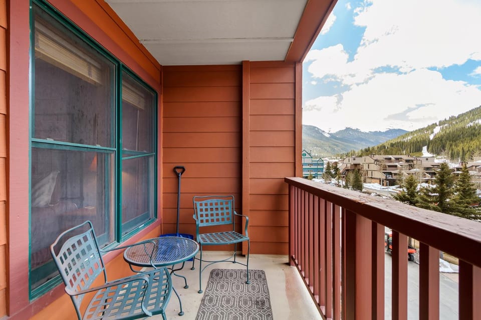 Copper Springs 333 by Great Western Lodging Apartment in Copper Mountain