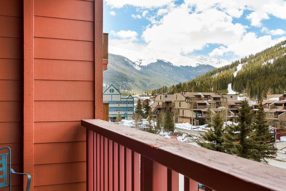 Copper Springs 333 by Great Western Lodging Apartment in Copper Mountain