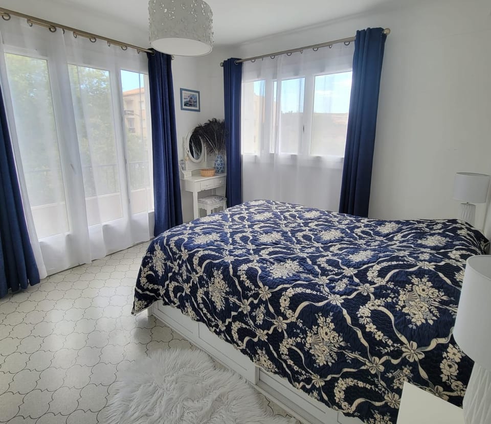 Apartment in the heart of Saint-Raphaël Apartment in Saint-Raphael