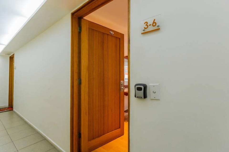 Oasis Suite Rep Salvador Apartment in Quito