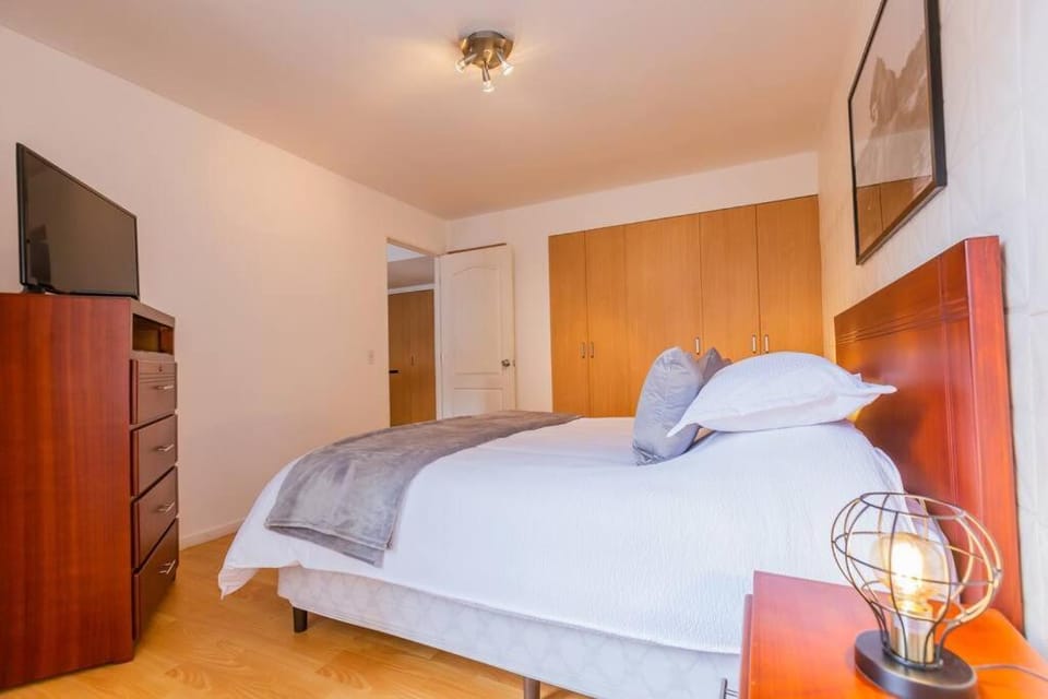 Oasis Suite Rep Salvador Apartment in Quito