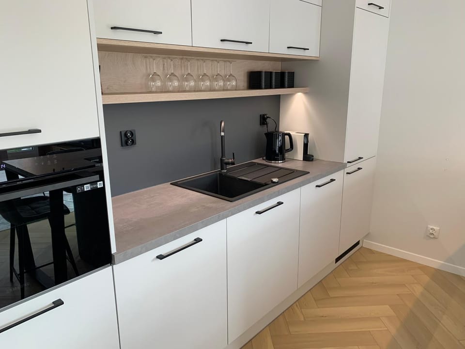 Kitchen or kitchenette, dishwasher, pet friendly, kitchen
