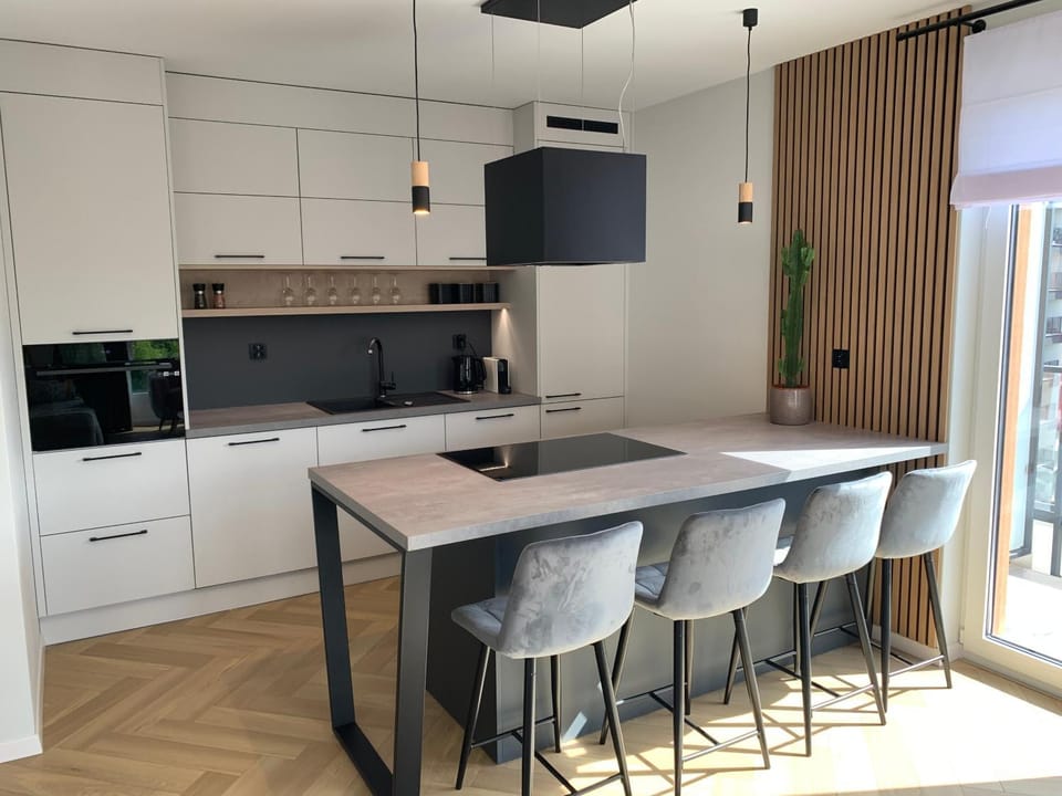 Kitchen or kitchenette, Dining area, dishwasher, pet friendly, stove, kitchen