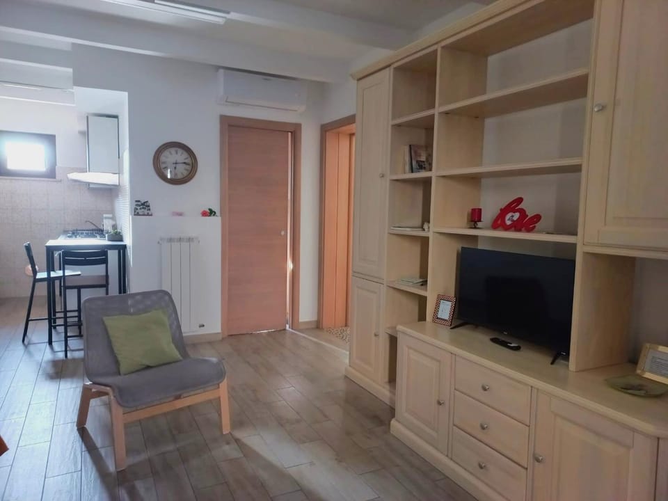 Rose House Rent Osimo Apartment in Marche
