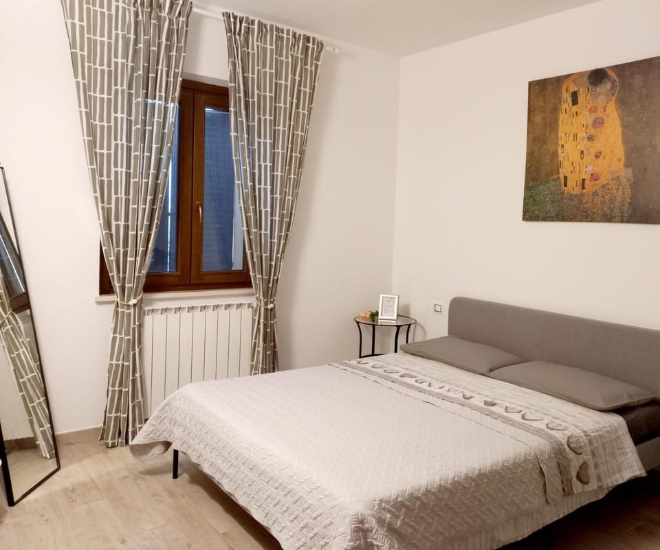 Rose House Rent Osimo Apartment in Marche