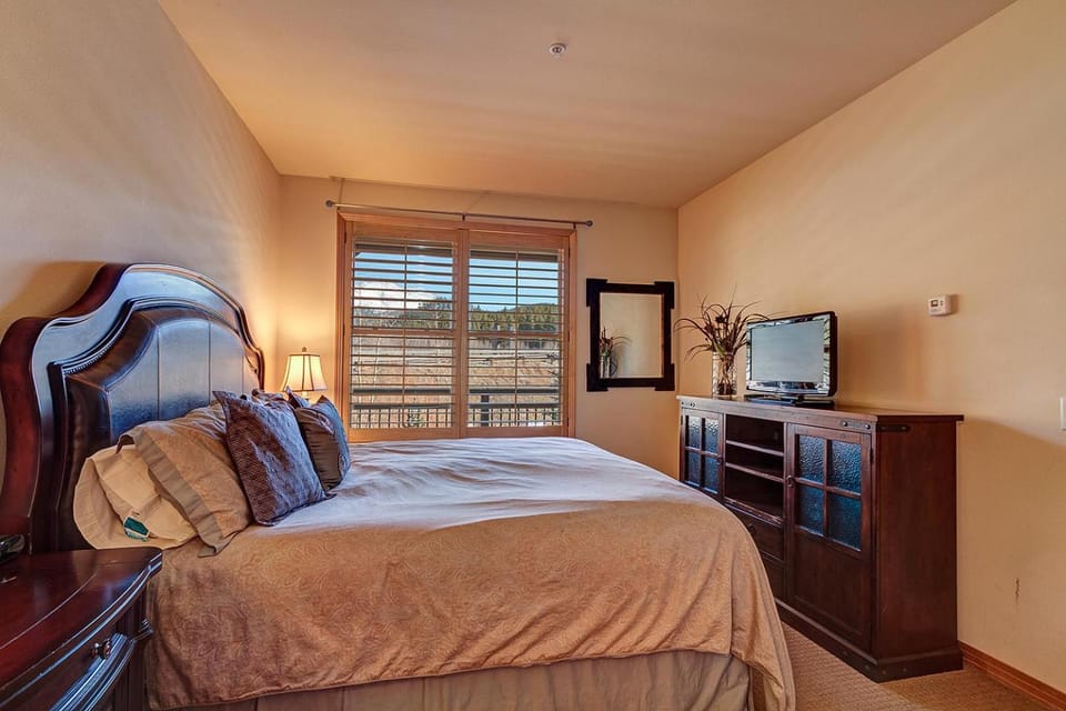 Corral 203S by Great Western Lodging Apartment in Breckenridge