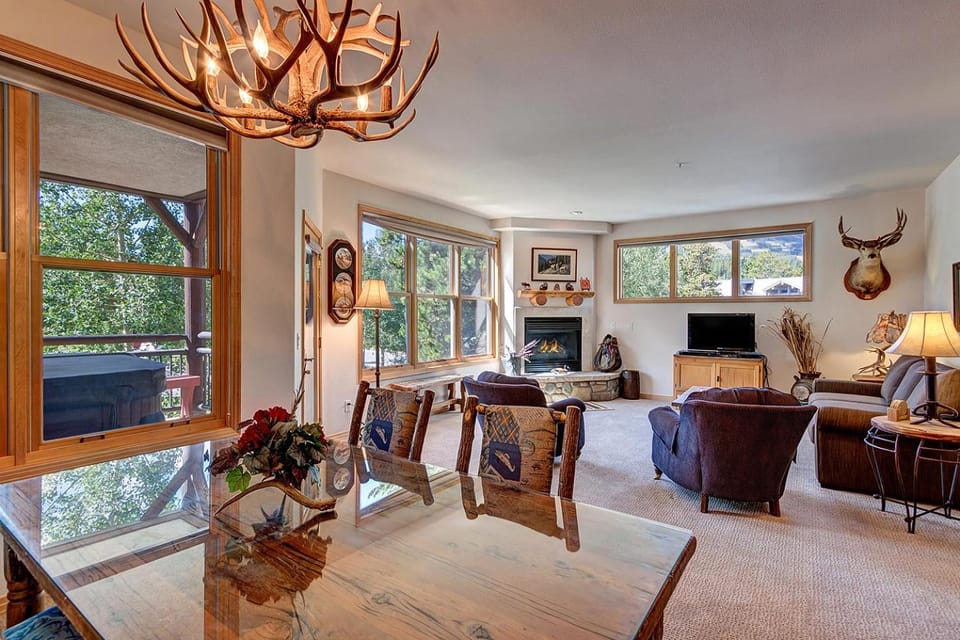 Corral 208W by Great Western Lodging Apartment in Breckenridge