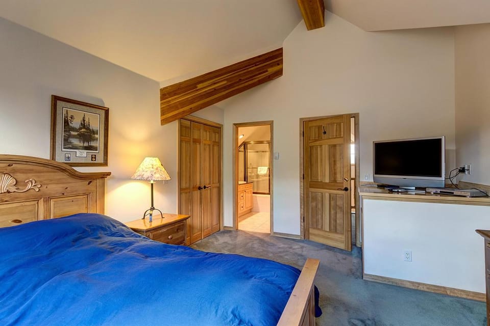 Corral 302W by Great Western Lodging Apartment in Breckenridge