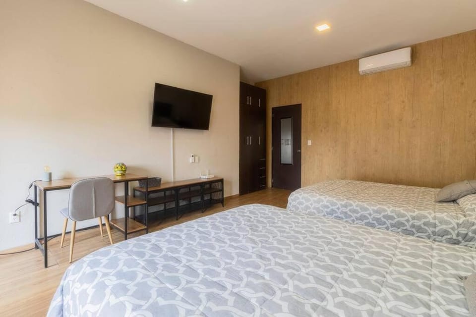 Photo of the whole room, Bedroom