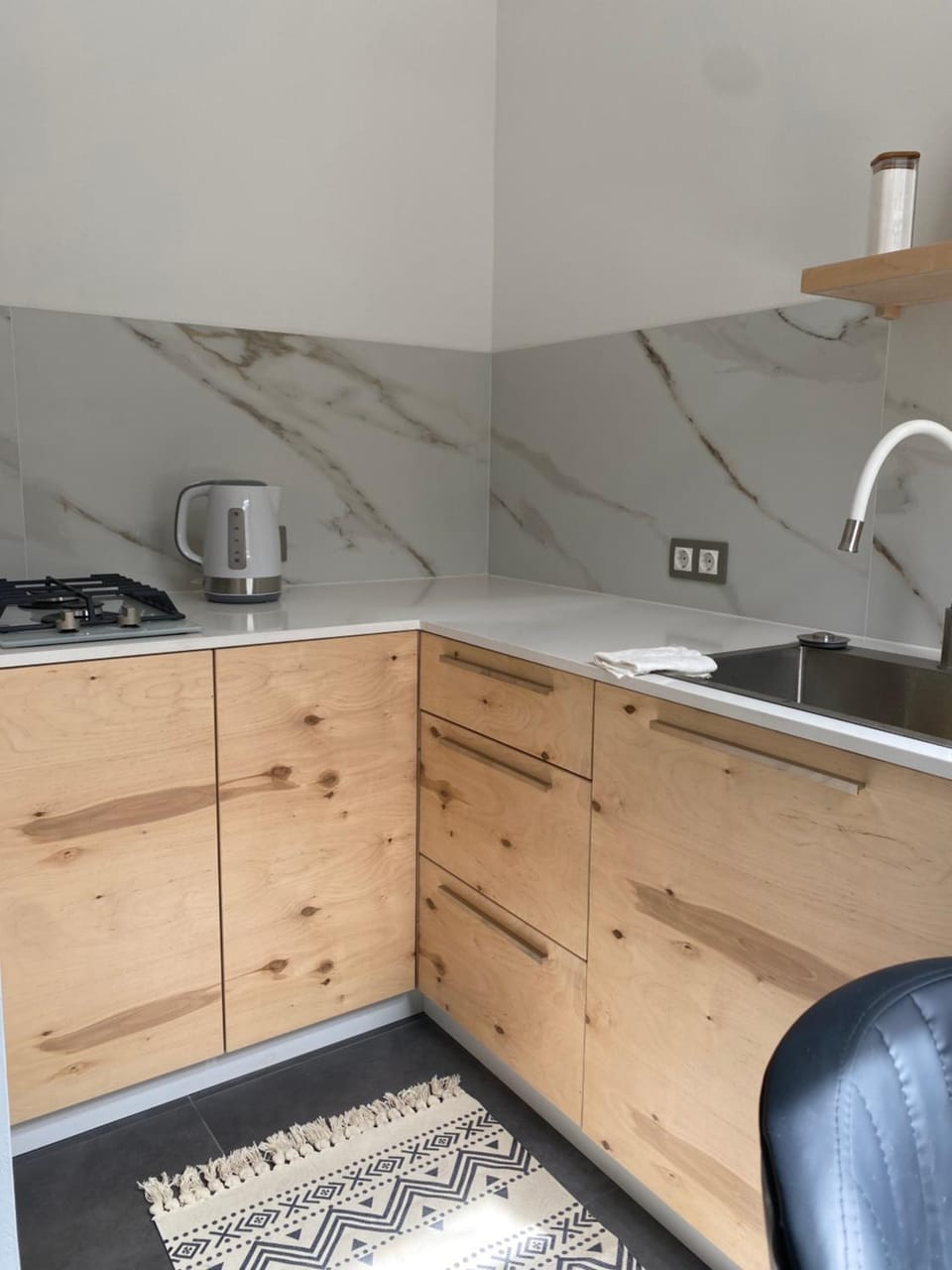 Kitchen or kitchenette, stove