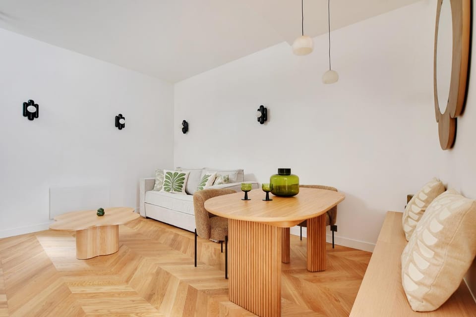 Belleville republique Apartment in Paris