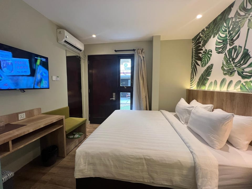 TV and multimedia, Bedroom, air conditioner