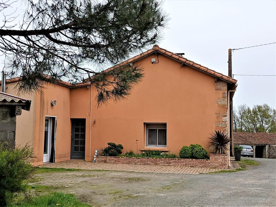 Property building, Balcony/Terrace