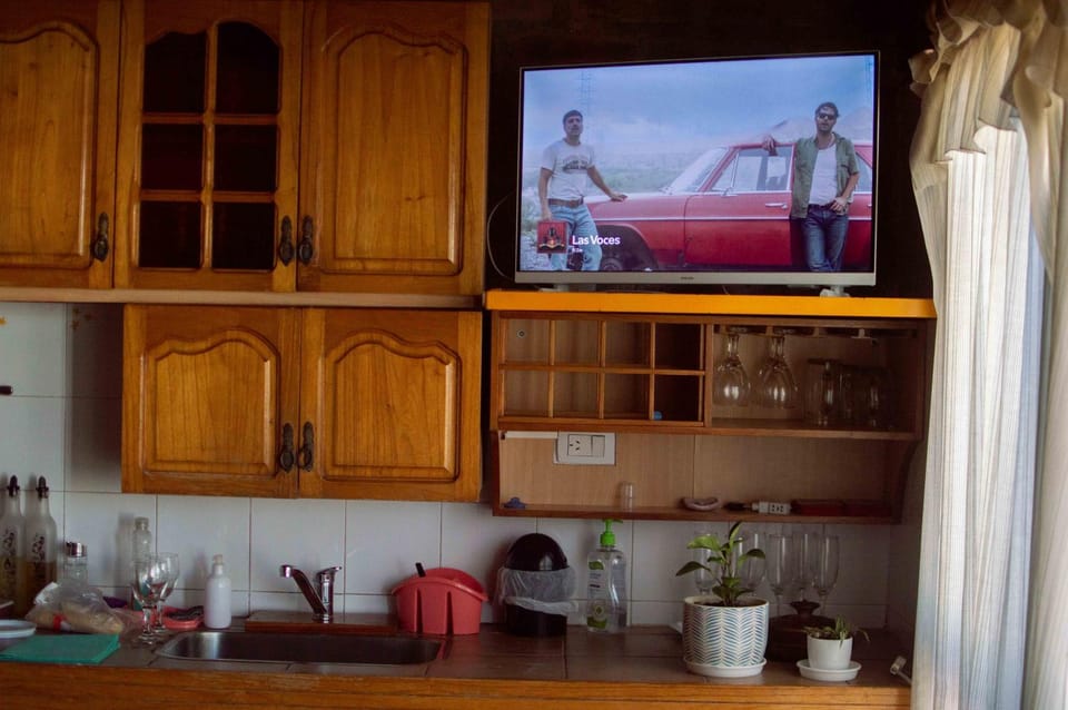 TV and multimedia, Kitchen or kitchenette