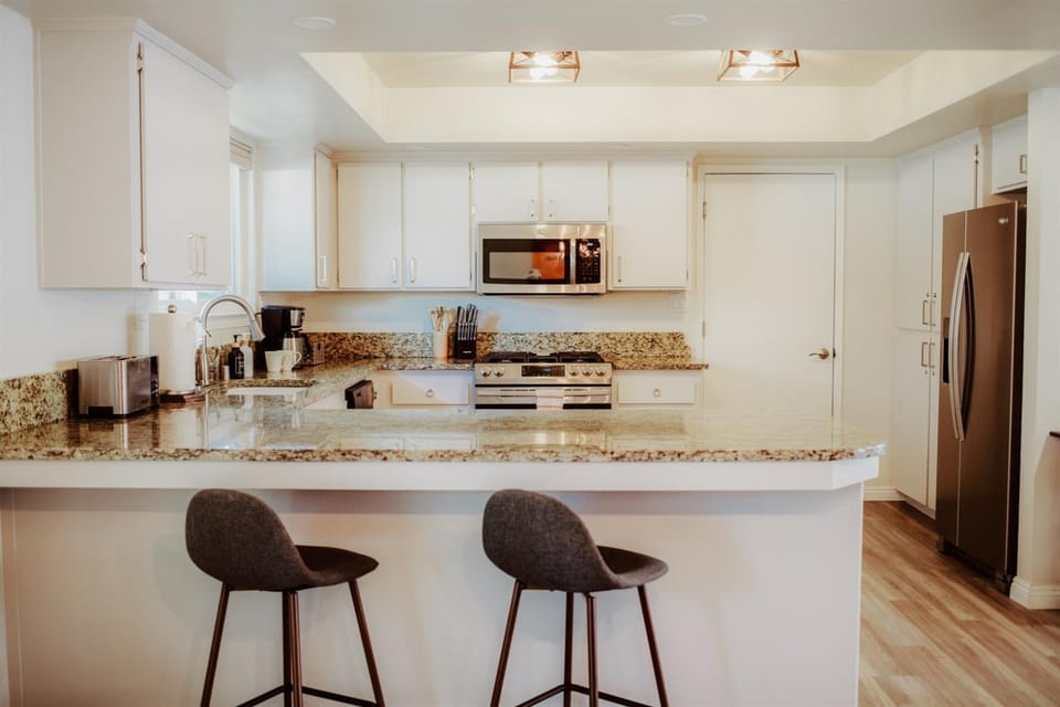 Forest & Vine - Hot tub and Pet Friendly! House in Templeton