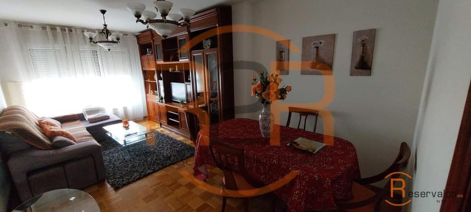 1A125 Cómodo apto con garaje by R2R Consulting Apartment in Gijón