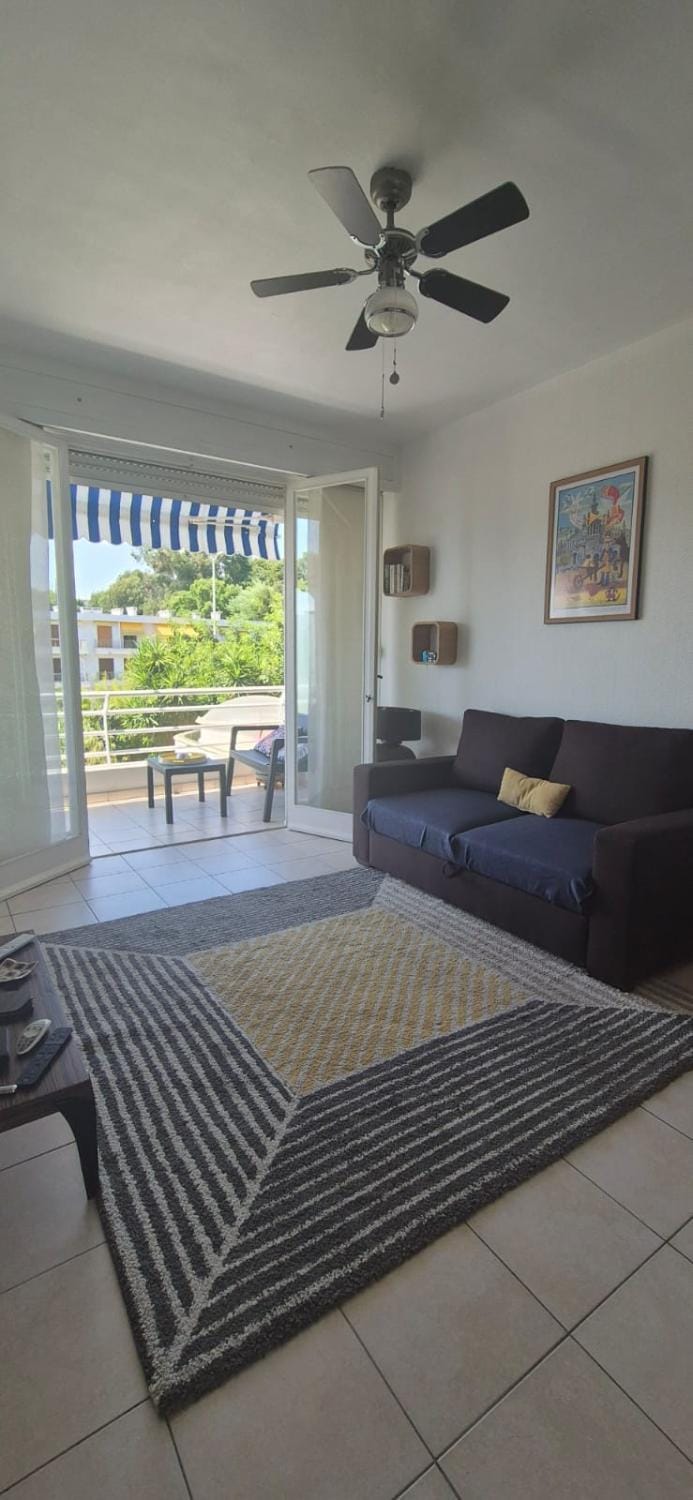 Cannes Studio near Croisette Plage Apartment in Cannes