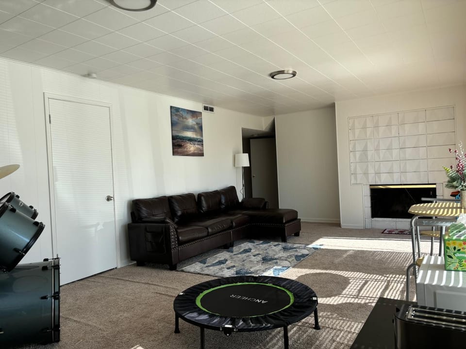 Music suite of single house first floor Bed and Breakfast in Redmond