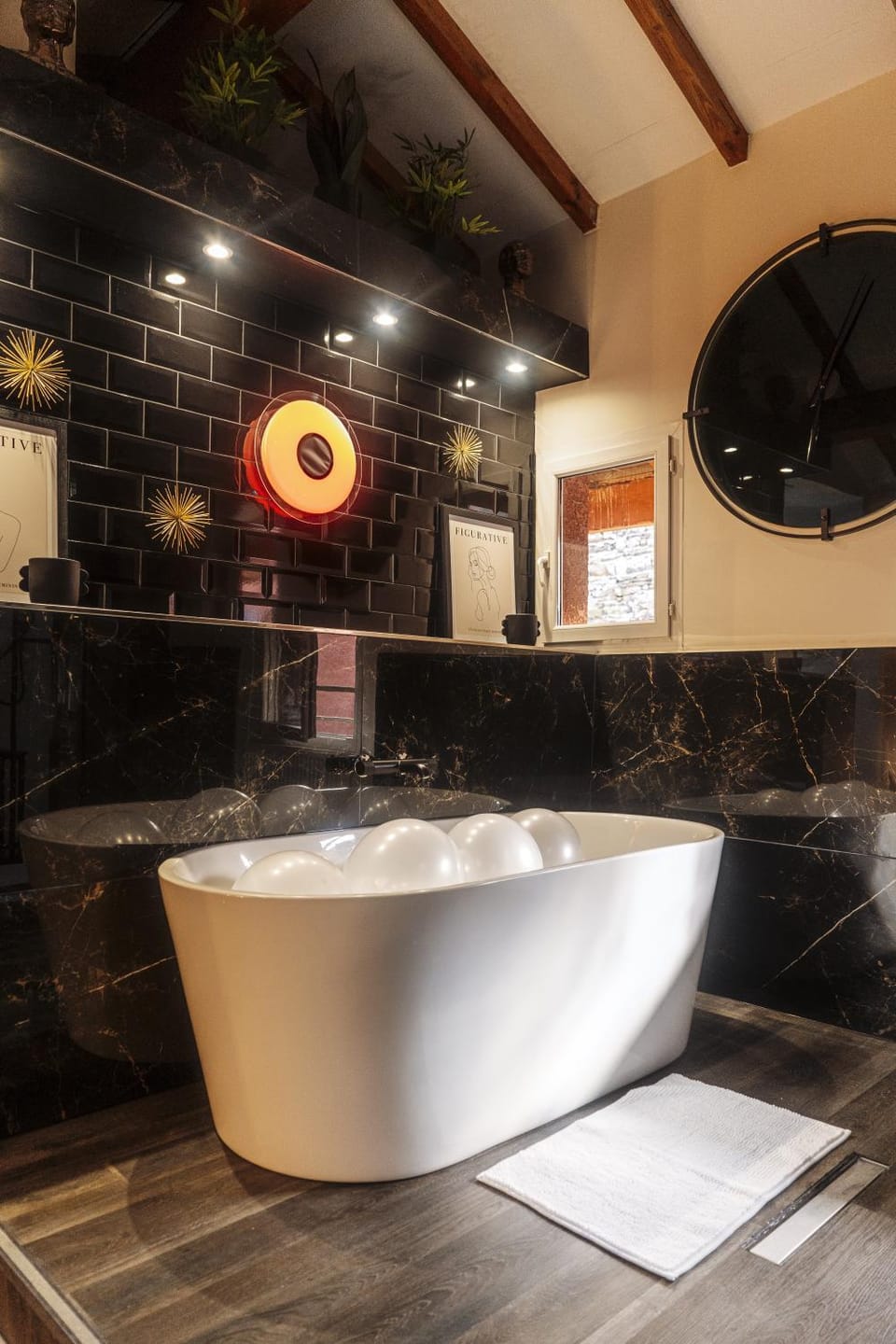 Appart hôtel le 8 La Suite - parking gratuit - Apartment in Bourgogne-Franche-Comté