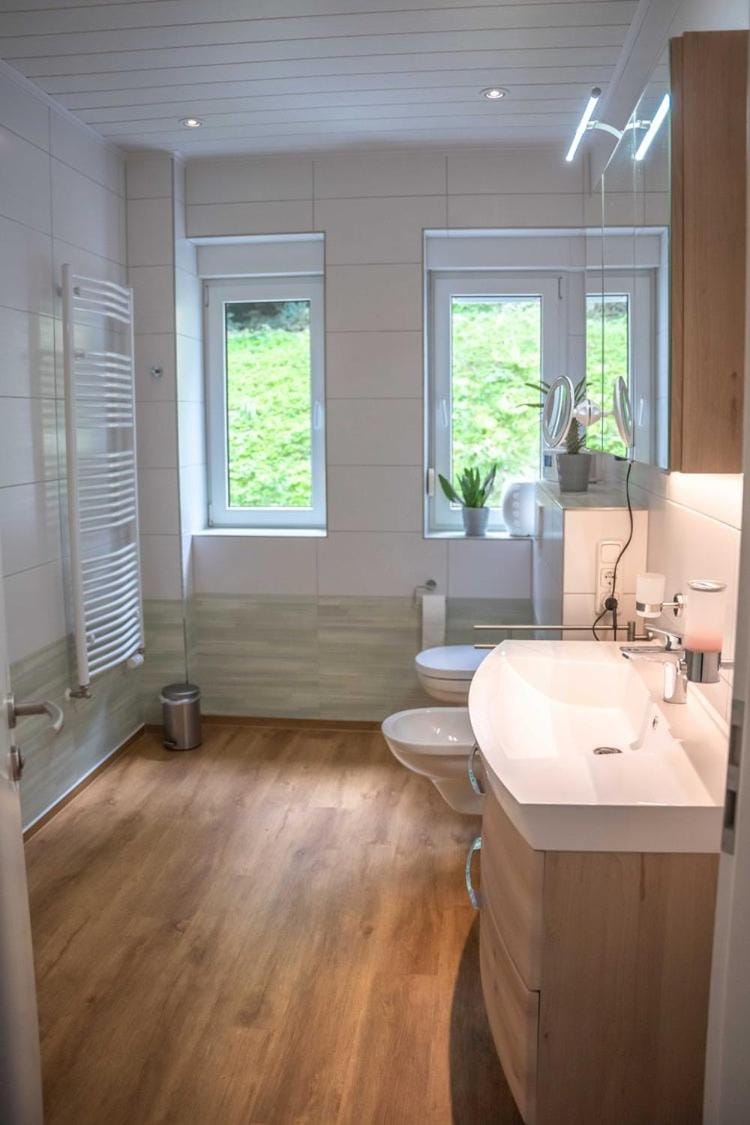 Toilet, Bathroom