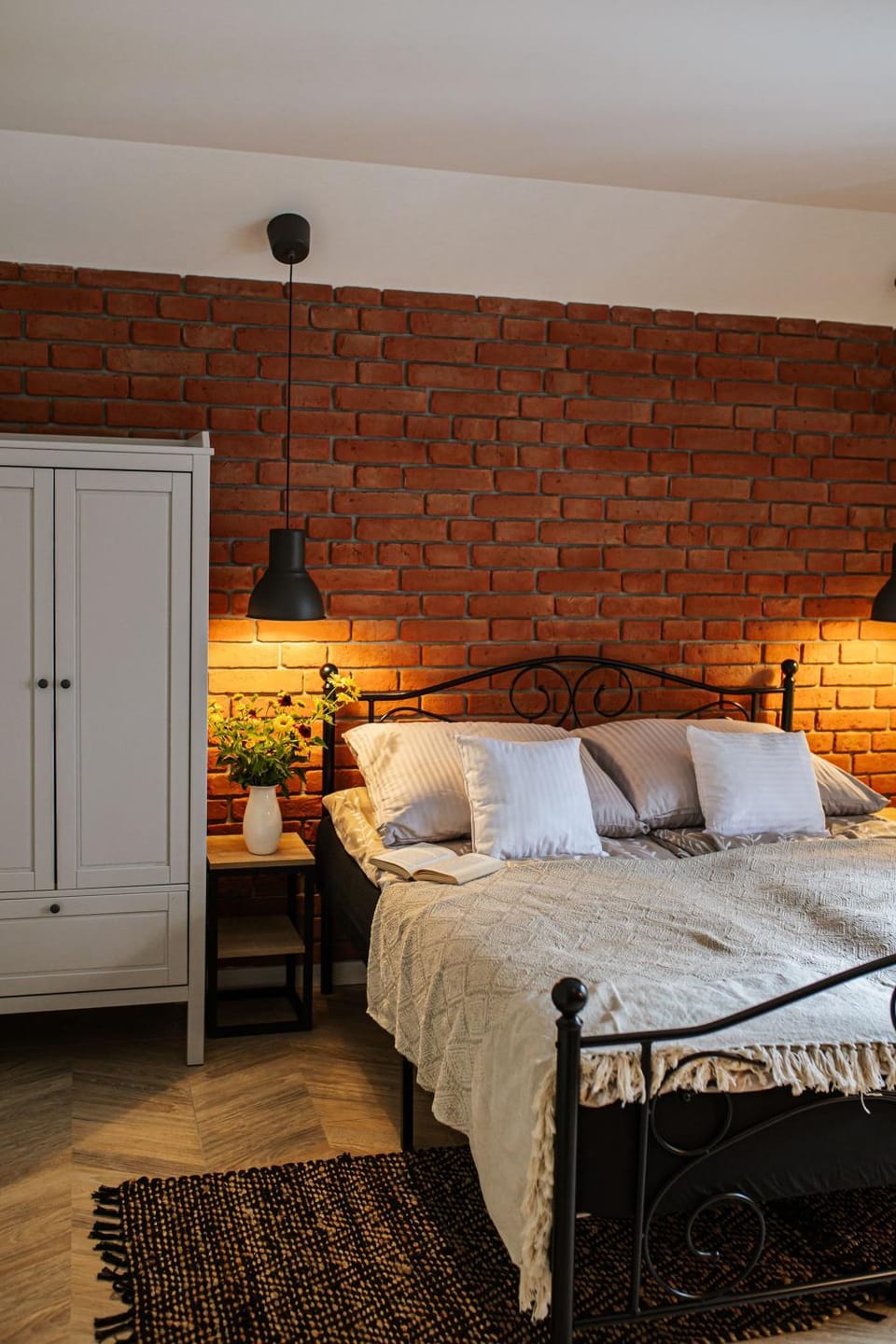 Bed, Photo of the whole room, Bedroom, towels, wardrobe