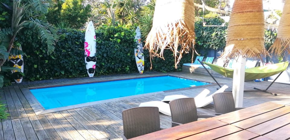 Patio, Garden, Garden view, Swimming pool, sunbed