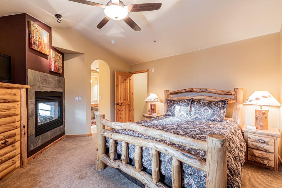 Los Pinos 21A by Great Western Lodging House in Breckenridge